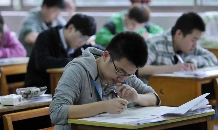 四川曾被“嫌弃”的大学,如今成为“新宠”,毕业生薪资待遇可观