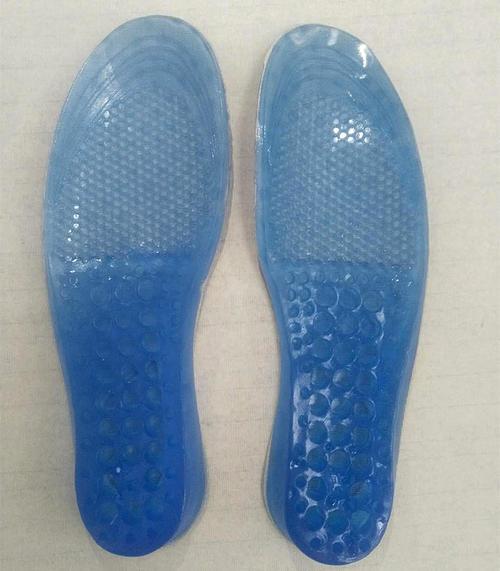 鞋子里面的小秘密——原厂与NB*级A**私人定制鞋垫到底有何不同？