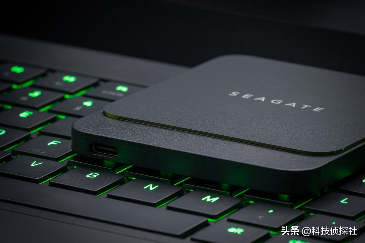 希捷酷鱼飞翼绿光侠,希捷飞翼和酷鱼飞翼区别