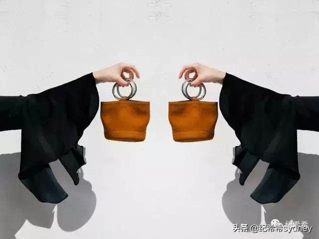 2022年度很火包包,2020年最潮时尚的小众包包推荐