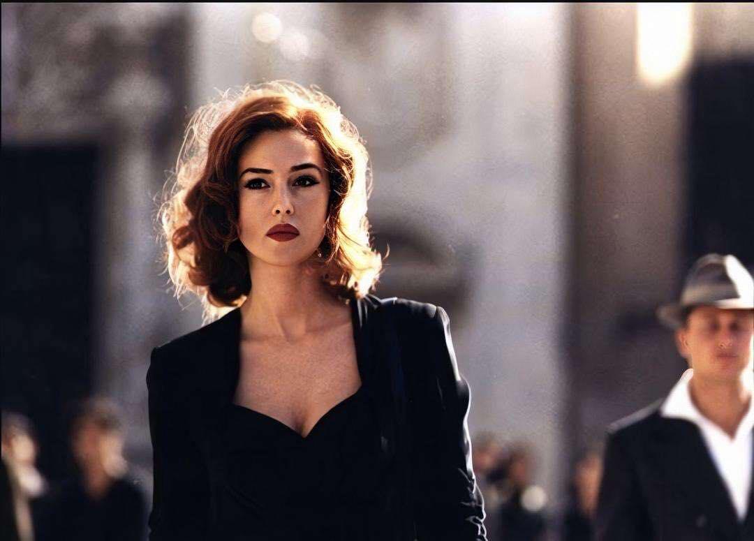 深圳女学生旅游花费引质疑：所有单方面的揣测，都是冒犯