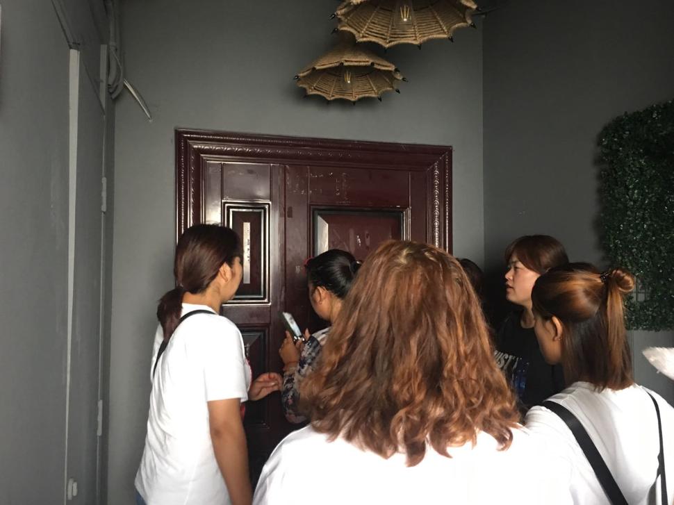 秦皇岛现在拍婚纱照人多吗,秦皇岛个人照写真