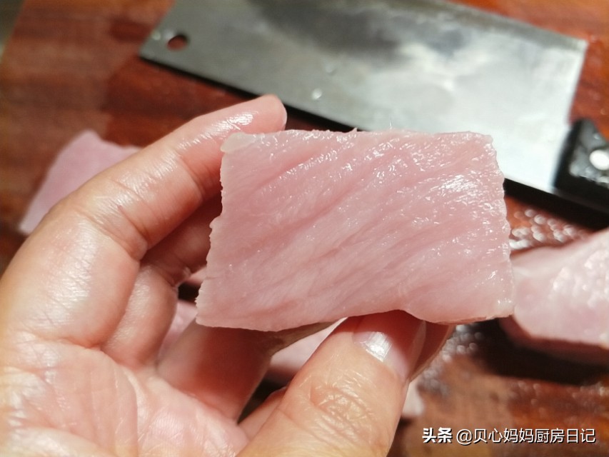 鸡肉肉松怎么做才能蓬松入口即化,简单鸡胸肉肉松怎么做才会蓬松