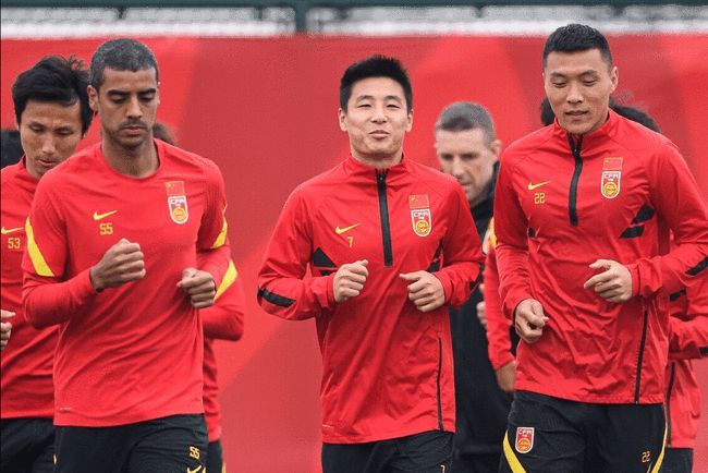 澳大利亚男足名单最新消息,中国男足换将后的最新消息