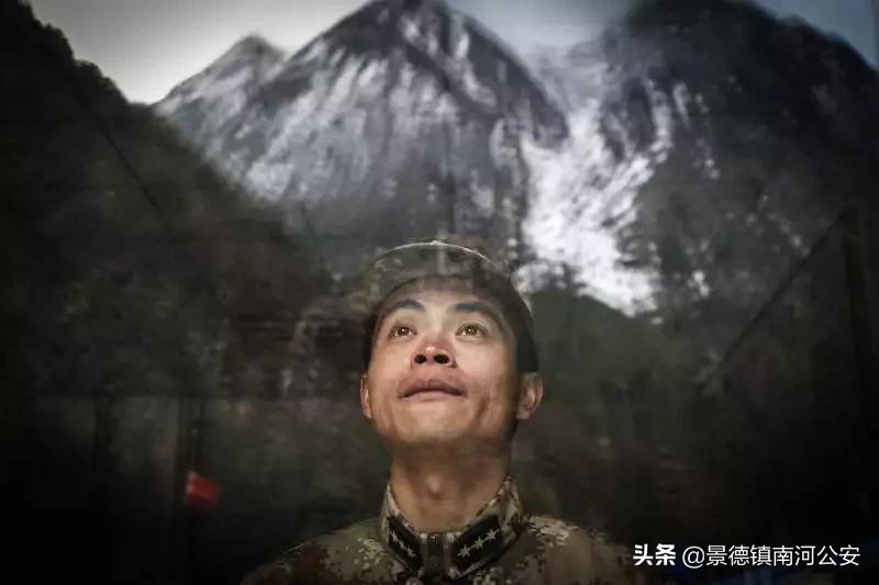 四级军士长破格提干担任营长,四级军士长可以当排长吗