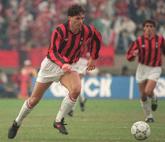 罗纳尔多和梅罗进球效率,足坛五大最强球星