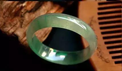 翡翠史上最有名的五件翡翠,翡翠十大色种介绍