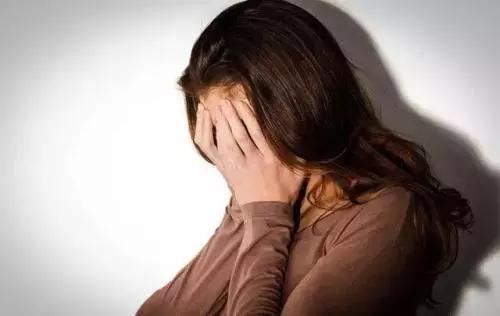 44岁经量少是要闭经了吗,经量少闭经怎么调理