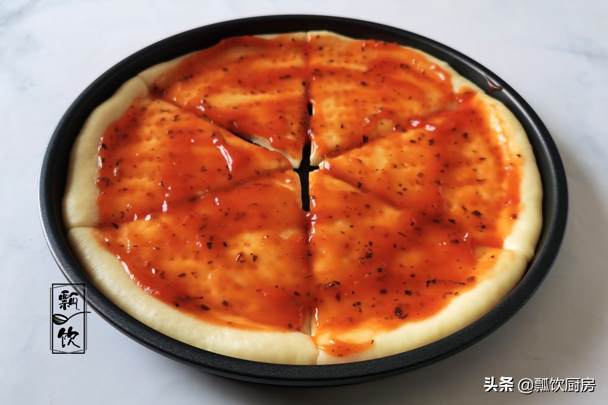 在家做好吃的披萨的方法,懒人做法在家就可以做披萨