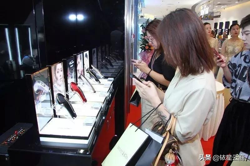 mall旗舰店,mall深圳商场