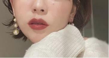 韩系妆容必备口红,伪素颜韩系妆容教程