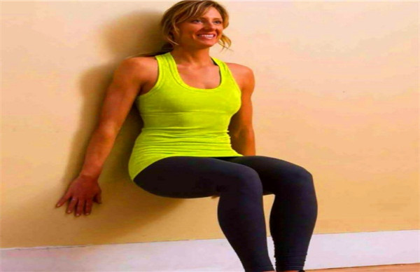 下蹲不全怎么练杠铃深蹲,单腿深蹲无法下蹲解决方法