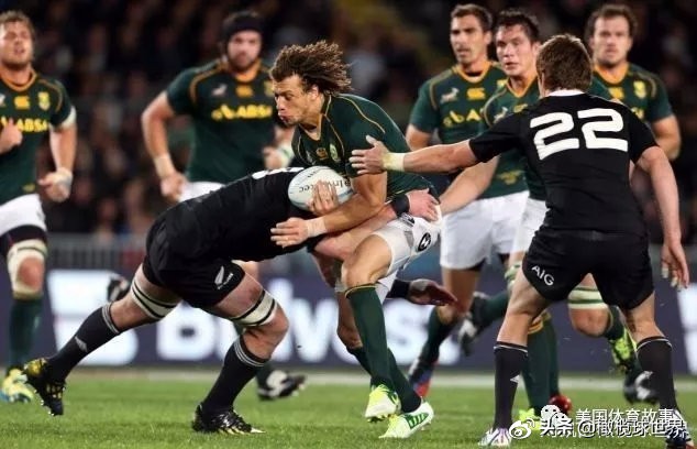 美式橄榄球起源于哪里,橄榄球由什么演变而来