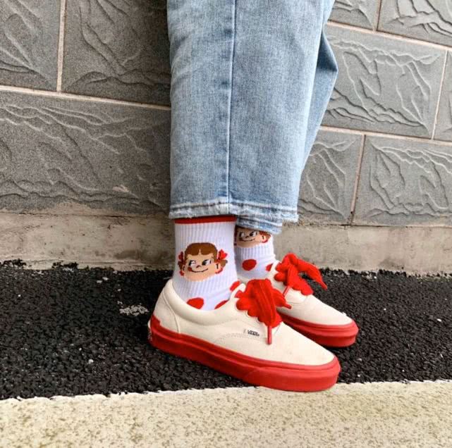 珍惜你的女孩和Vans