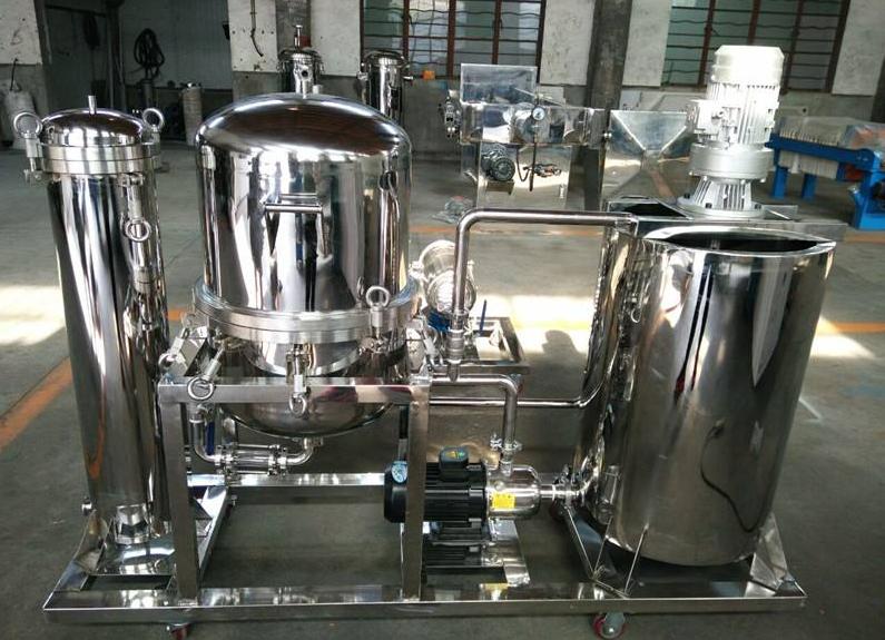 酱香型白酒遇水变浑浊怎么回事,自酿白酒有些浑浊不透明什么原因