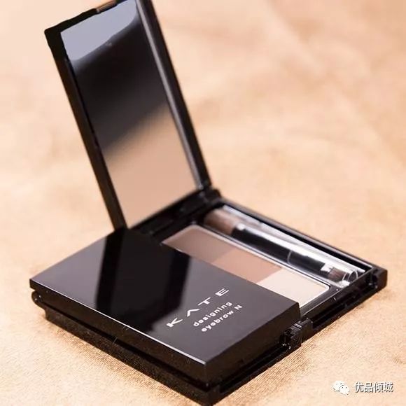 日本牌子黑色包装化妆品,日本著名的老牌化妆品牌