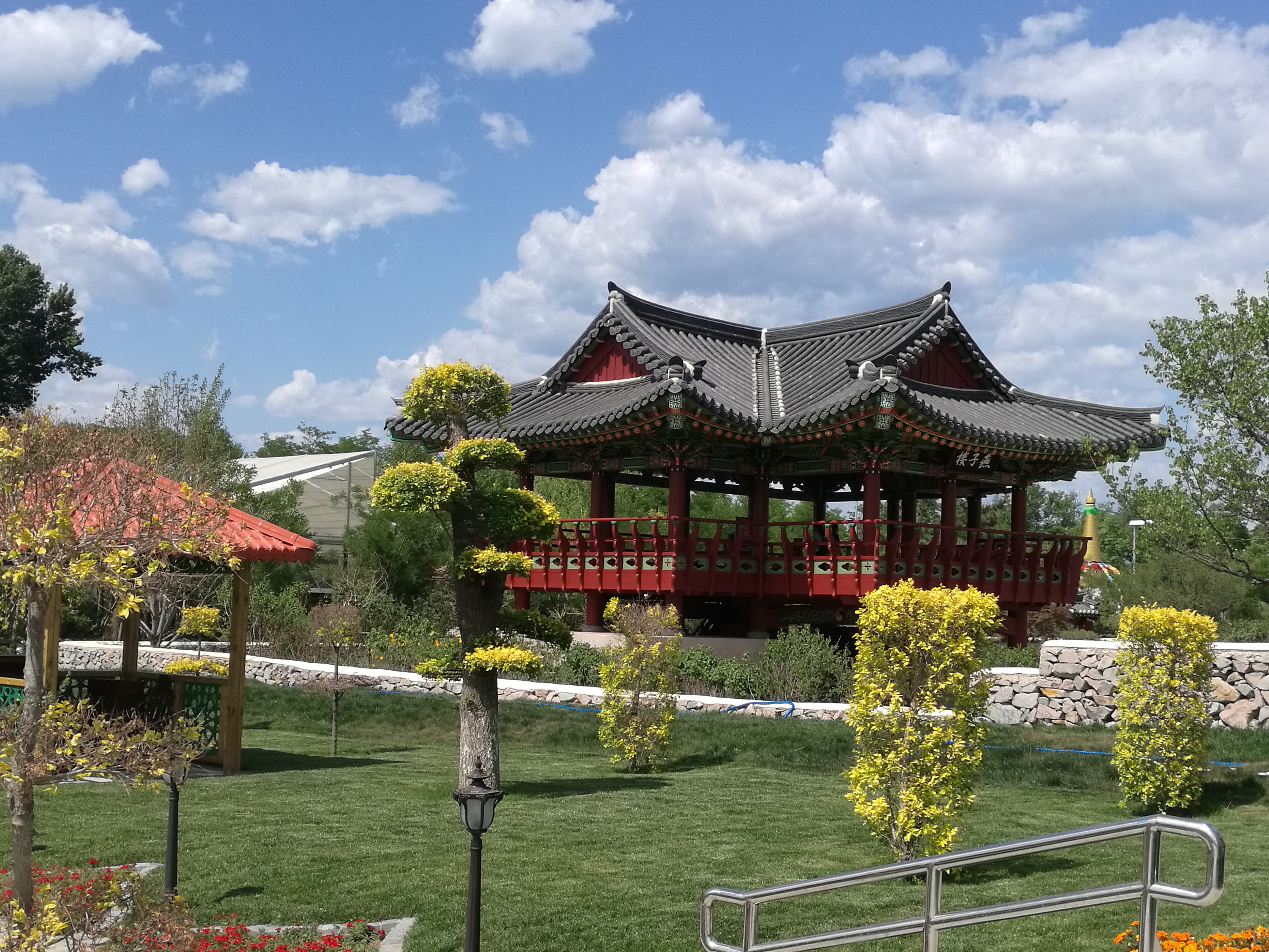 长城脚下的村庄的图片,长城脚下的美景