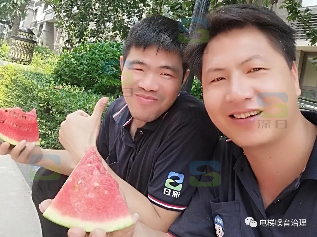 顶楼复式电梯噪音,顶楼不共墙的电梯噪音怎么解决