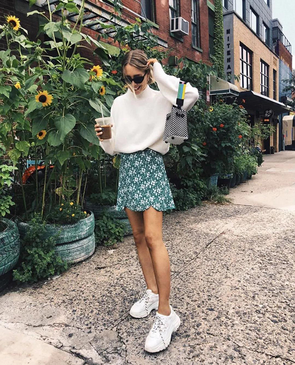 穿出层次感的小裙子,时髦裙子让你轻松减龄