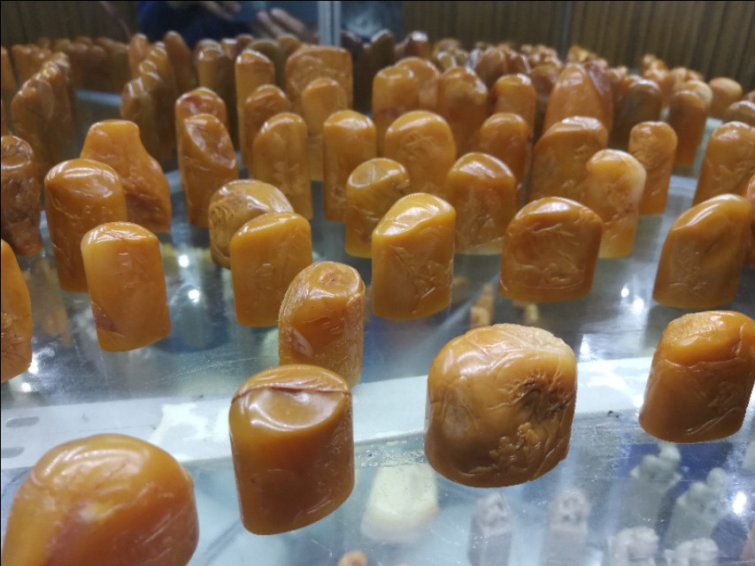 老挝田黄缺点,买老挝田黄哪里比较靠谱