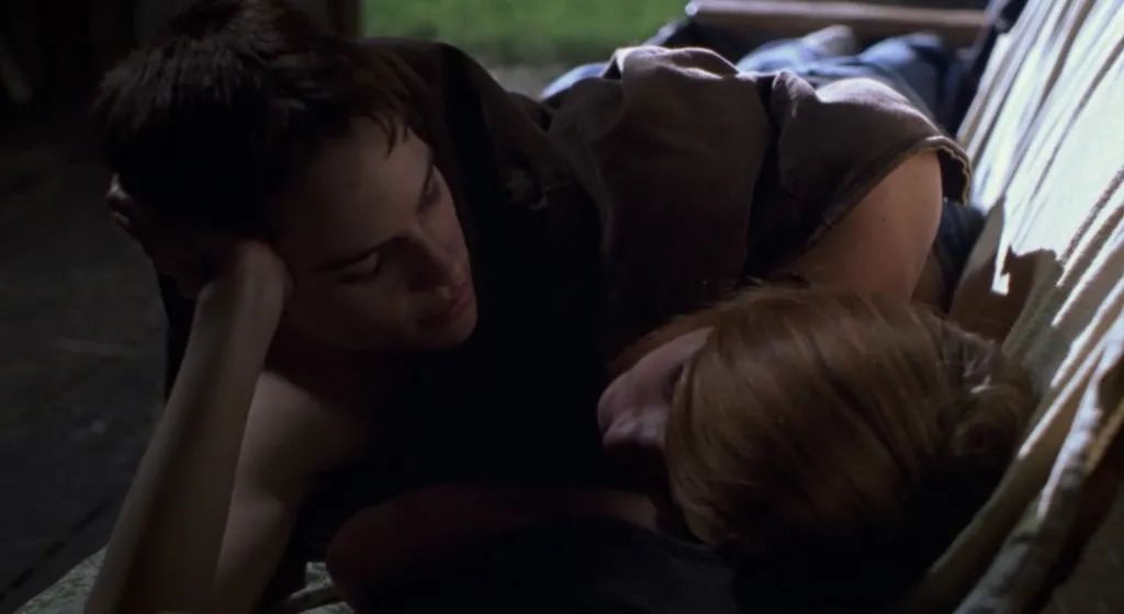 男孩别哭电影真实事件,男孩别哭电影全集