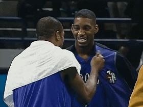 nba2kol文斯卡特98版扣篮动作,文斯卡特大风车扣篮背后角度