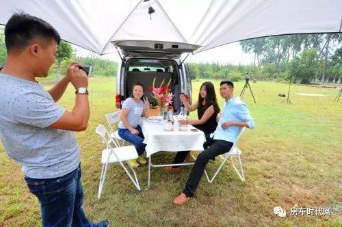 既日常通勤又野营买什么车合适,日常代步偶尔露营该选什么车