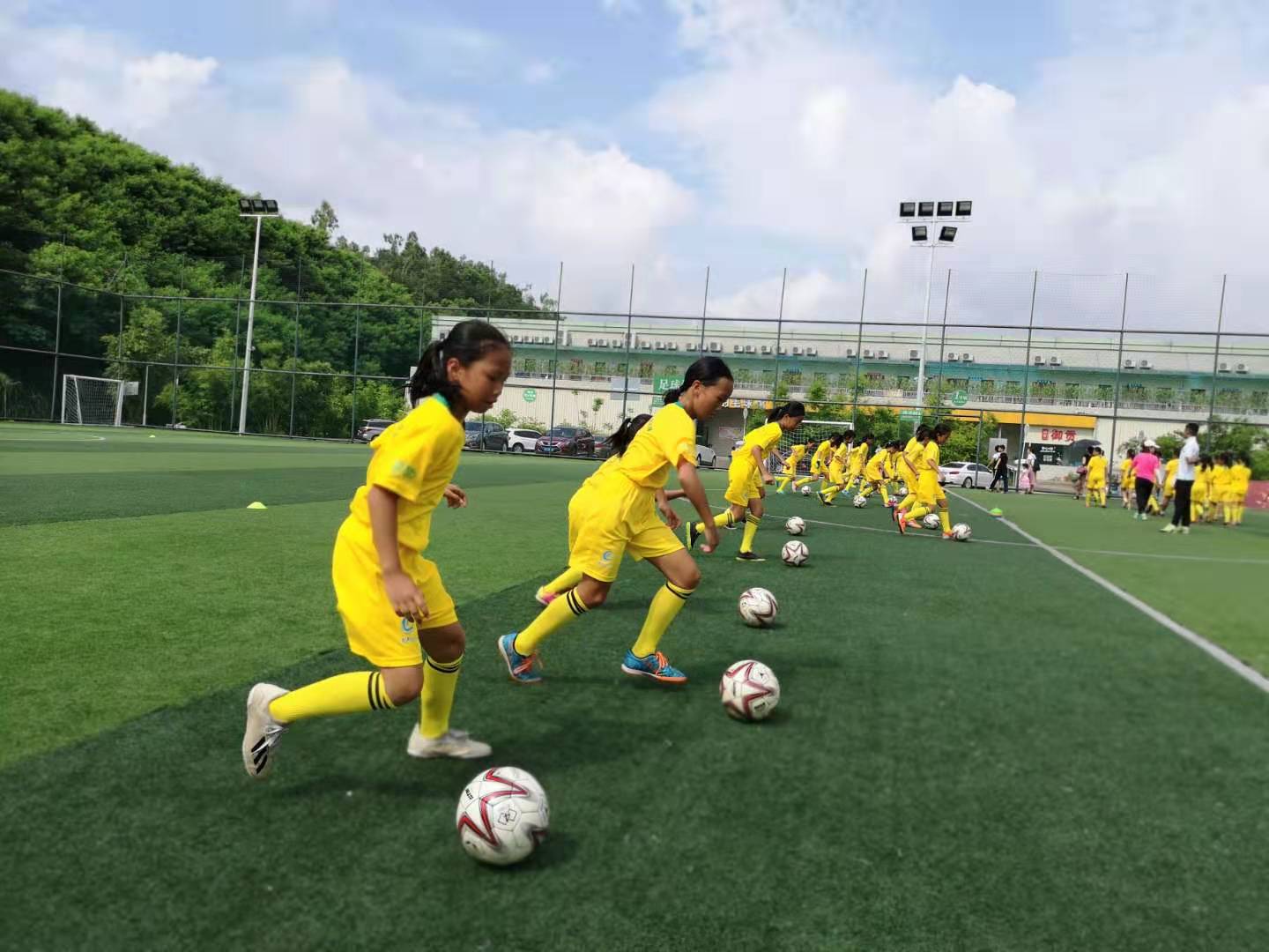 深圳2022足球青少年夏令营,2024校园足球夏令营选拔名单