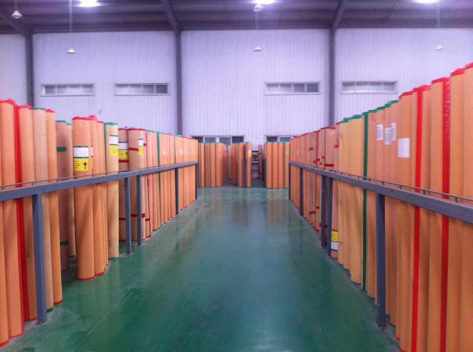 pvc塑胶地板的优点和缺点有哪些,pvc塑胶地板厚度误差多少正常