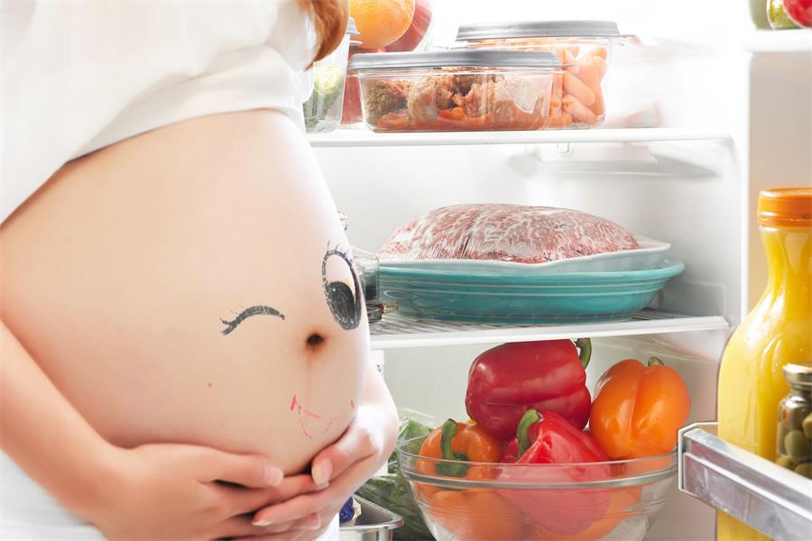 怀孕了可以吃零食吗?这4类零食,对胎儿发育有好处