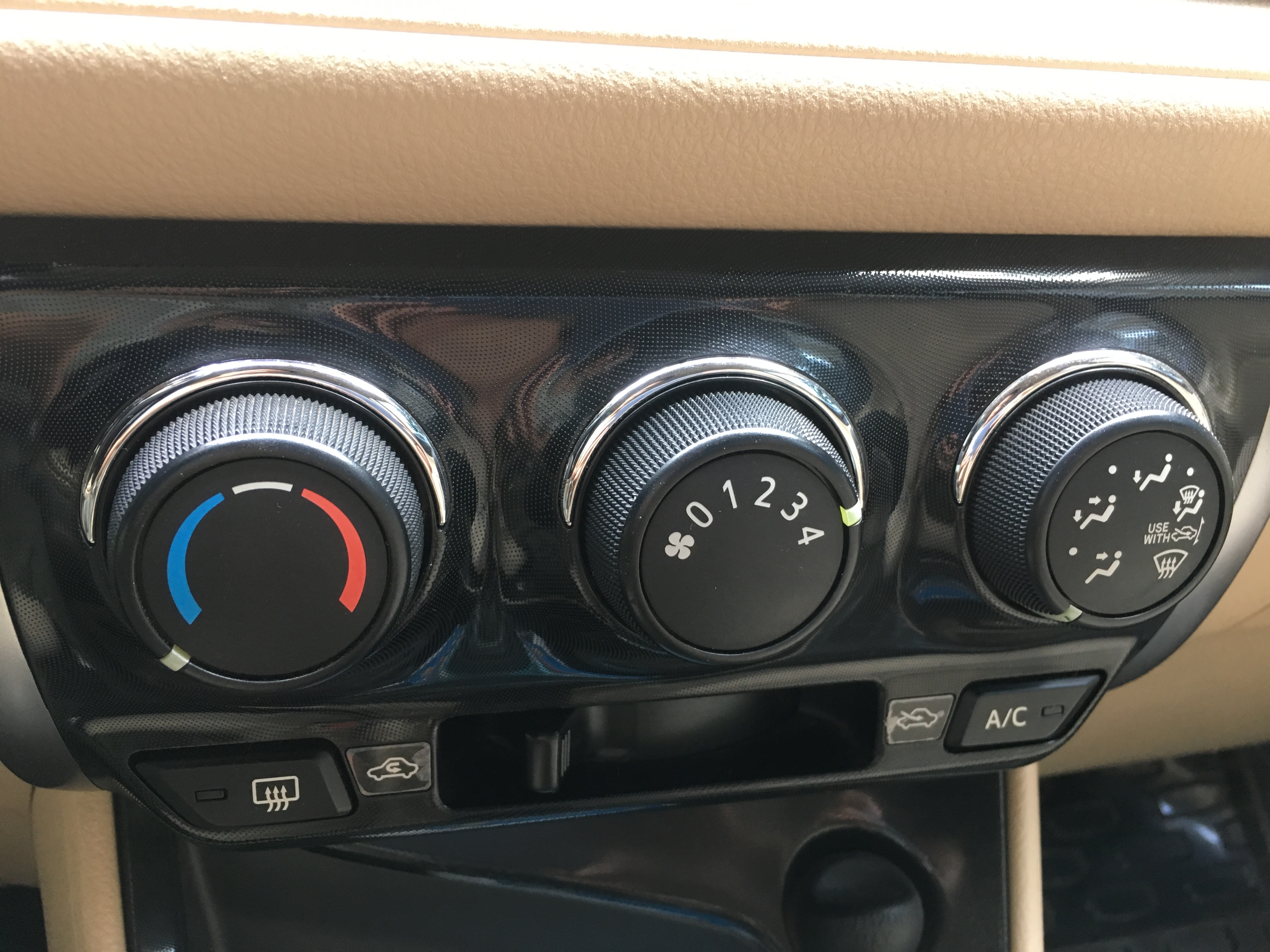 日系车有什么优点和缺点,大众对比日系车各有什么优点缺点