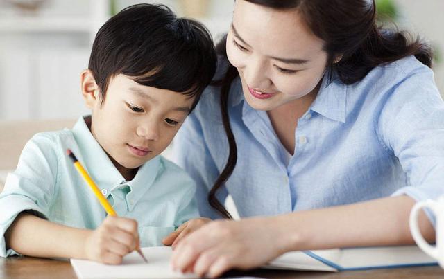 当年高考交白卷的她如今过得如何,14年前那个高考故意交白卷的男孩