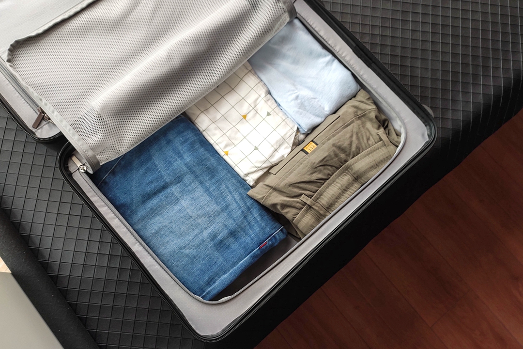 外观时尚、做工精细、体验良好，90分“七道杠”旅行箱意料之中