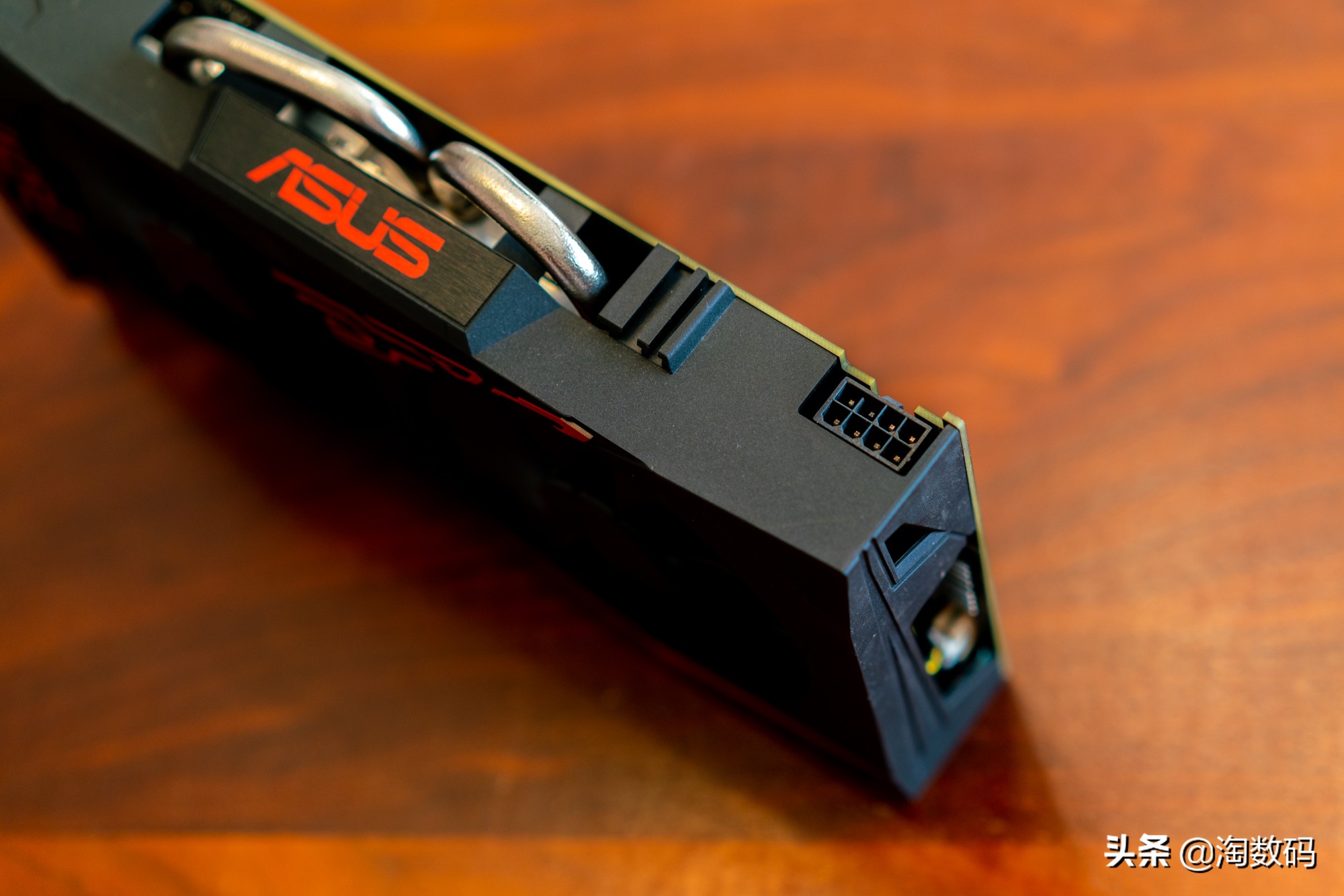 华硕rx5808g对比1660ti,华硕rogrx5808g游戏测试