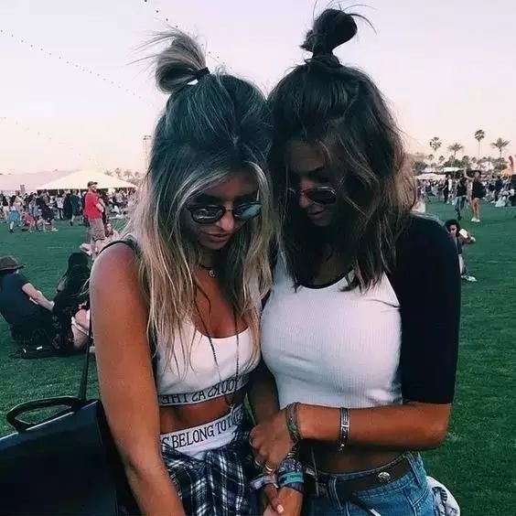 同款闺蜜发型简单时尚好看,适合闺蜜的潮流发型