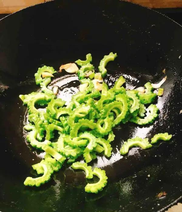 哪个季节容易吃辣椒上火,春季上火不包含哪个原因