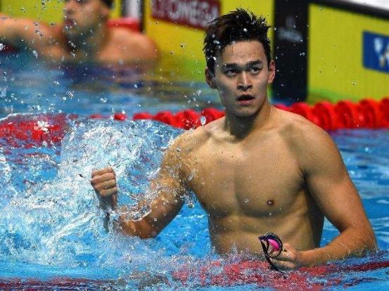 中国体坛足球名将排名,中国体坛第一人气巨星