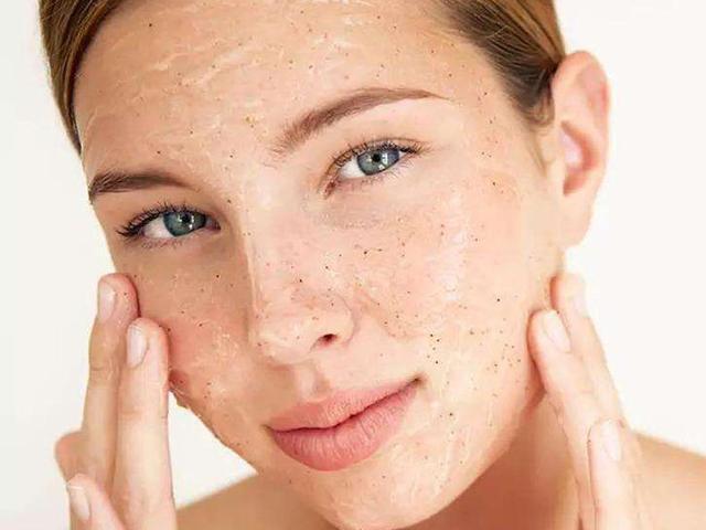 油性皮肤如何补水控油,油性肌肤控油小技巧