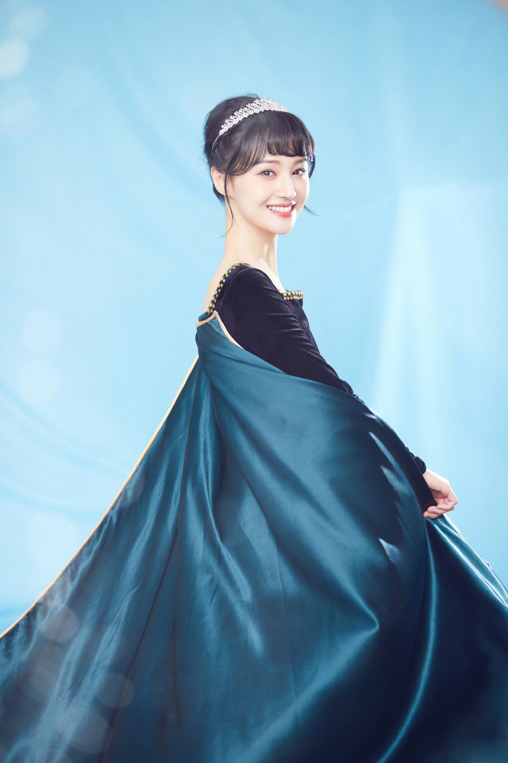 令人惊艳的cos,明星cos装扮