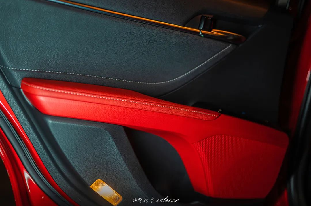 试乘试驾怎样可以吸引客户,试驾新一代凯美瑞双擎