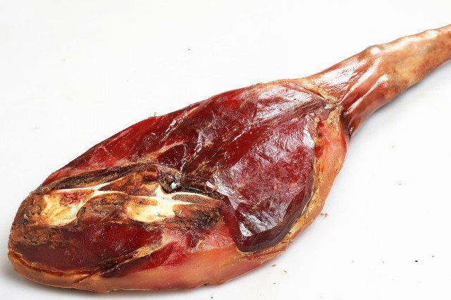 西班牙火腿跟培根哪个好吃,如何区分西班牙火腿优劣