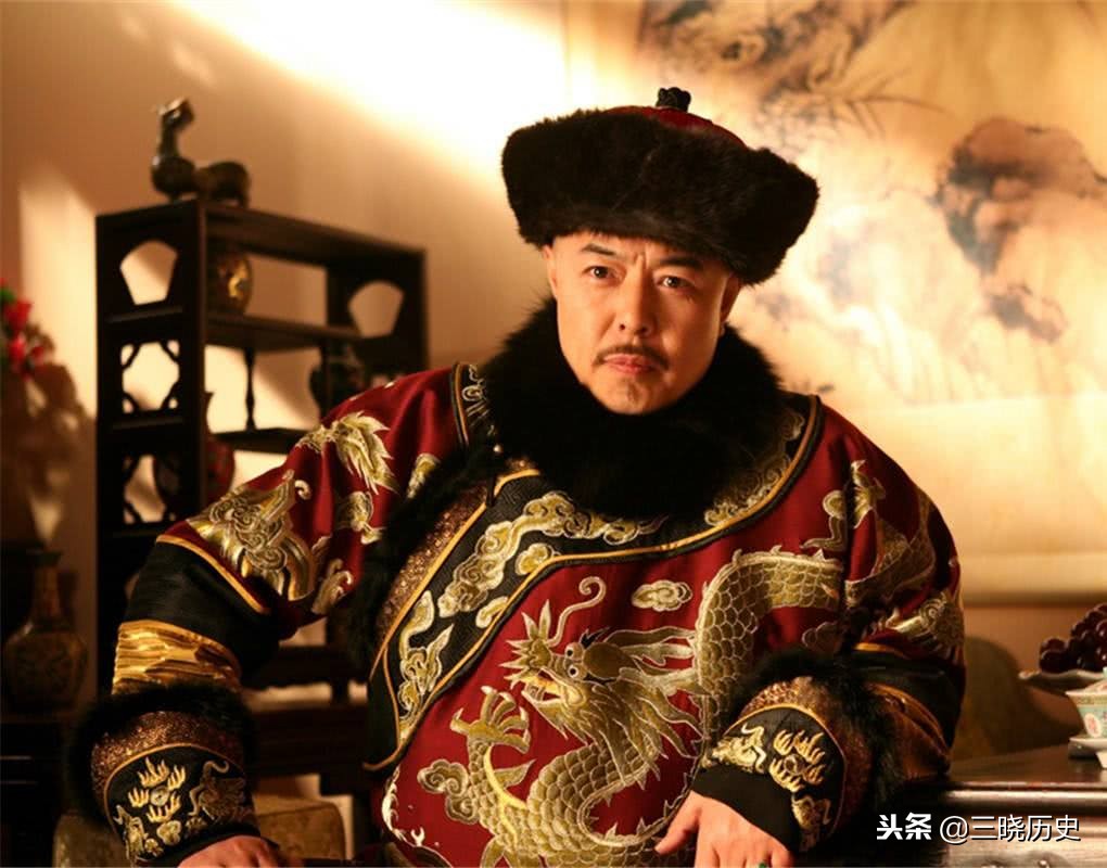 先生出一上联：“墙上画马不能骑”，将军对得下联太妙