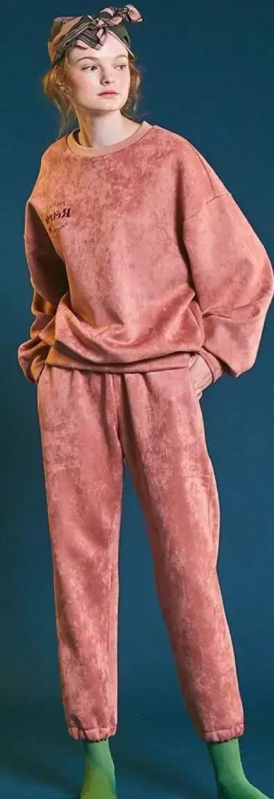 丝绒在冬天更有高级感,丝绒面料如何挑选