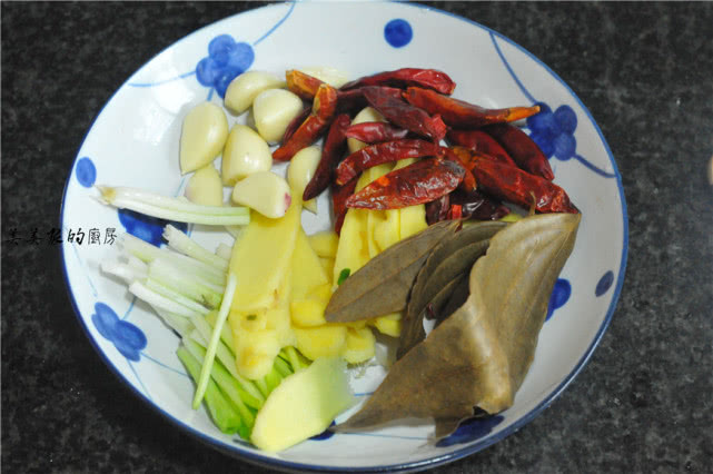 如何做鸭子不腥不柴,冬天做鸭子怎么做最好吃