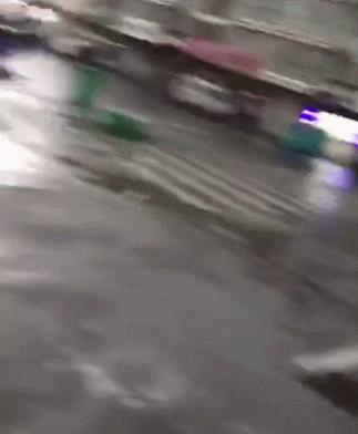 泗洪周边暴雨最新状况,泗洪大雨暴雨视频最新