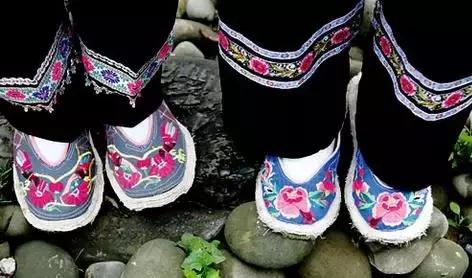 传统纯手工绣花鞋,41码手工绣花鞋