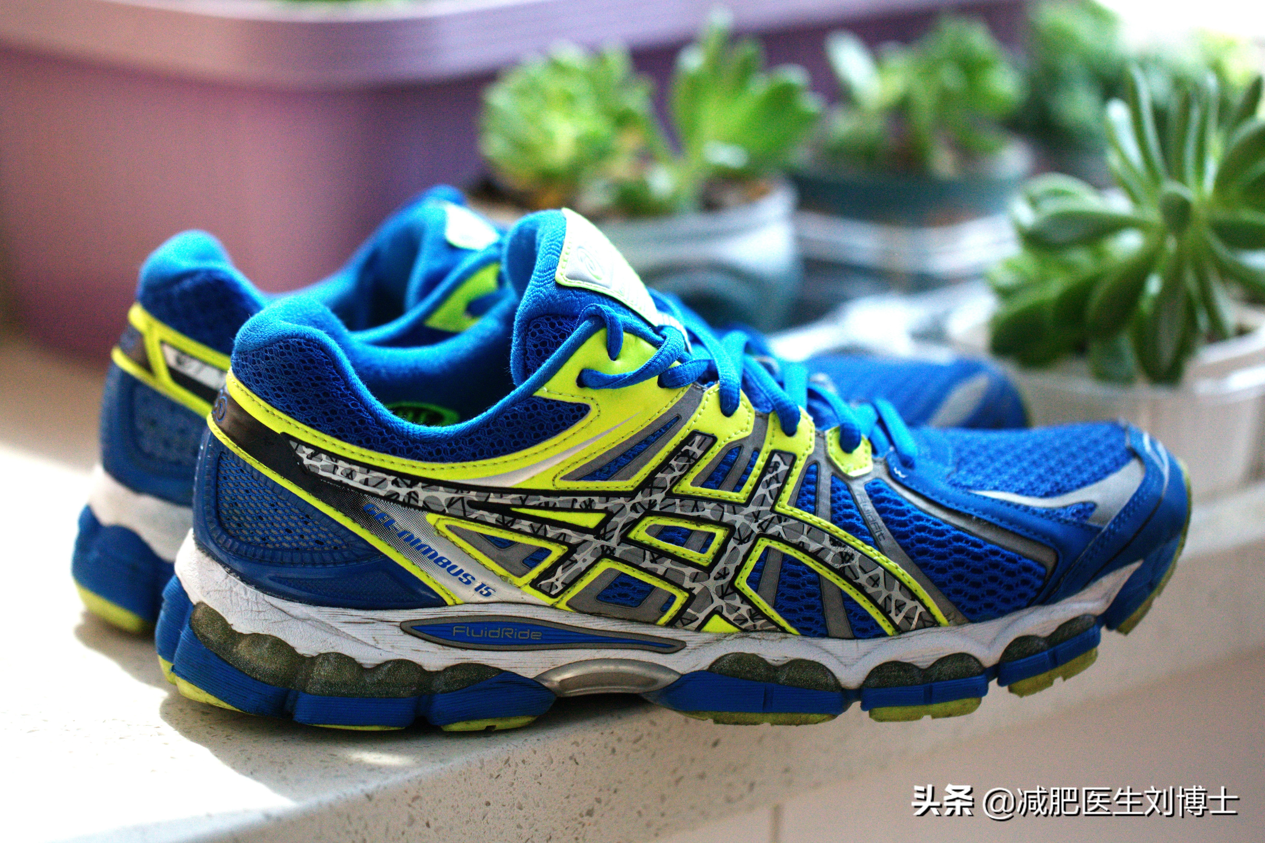 比较推荐的几双入门级跑鞋,公认脚感最好的10双跑鞋