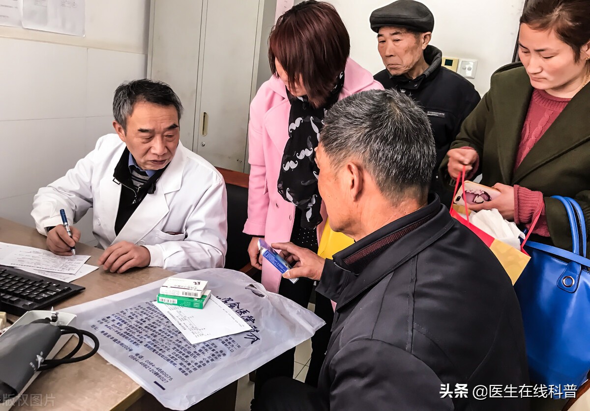 事业编体检尿潜血2+怎么办,体检报告上尿潜血1+怎么回事