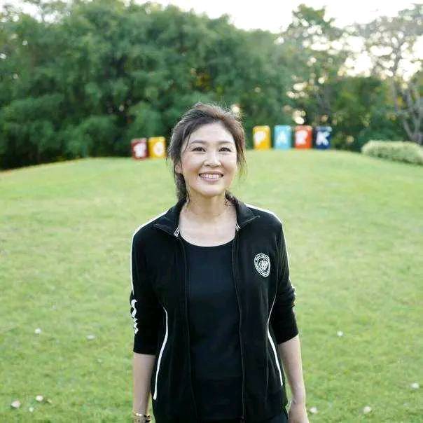 英拉近照,英拉年轻惊艳写真大片