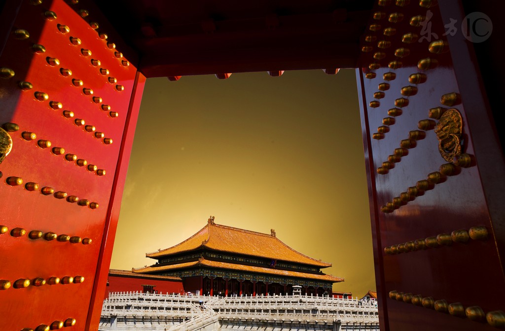 小说:给妈妈准备的救命钱,却被前男友转走20万,她该不该报警